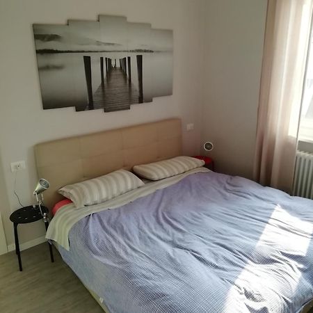 Delizioso Trilocale Lodi Citta Apartment Luaran gambar